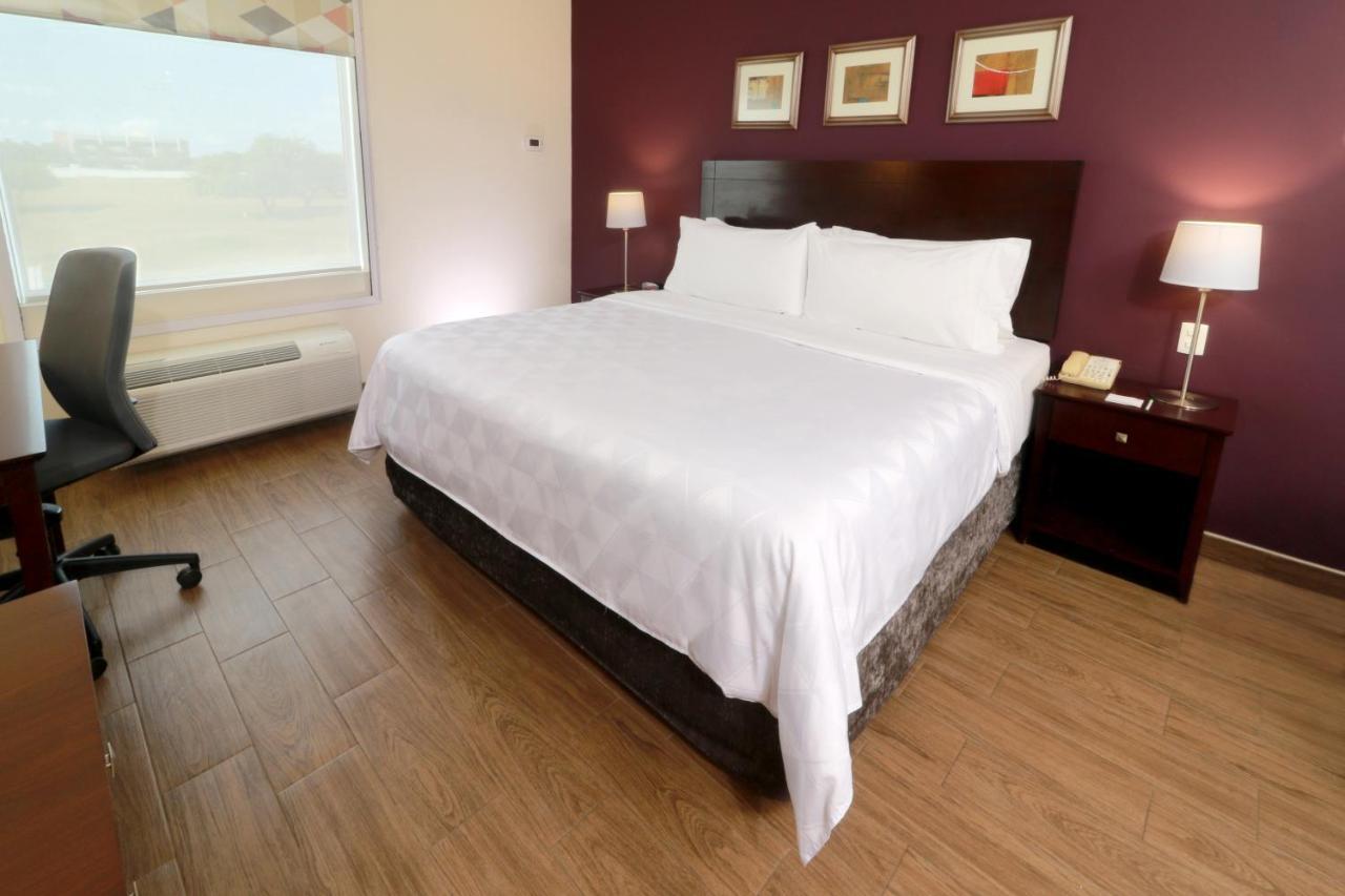 Holiday Inn Reynosa Industrial Poniente By Ihg Екстер'єр фото