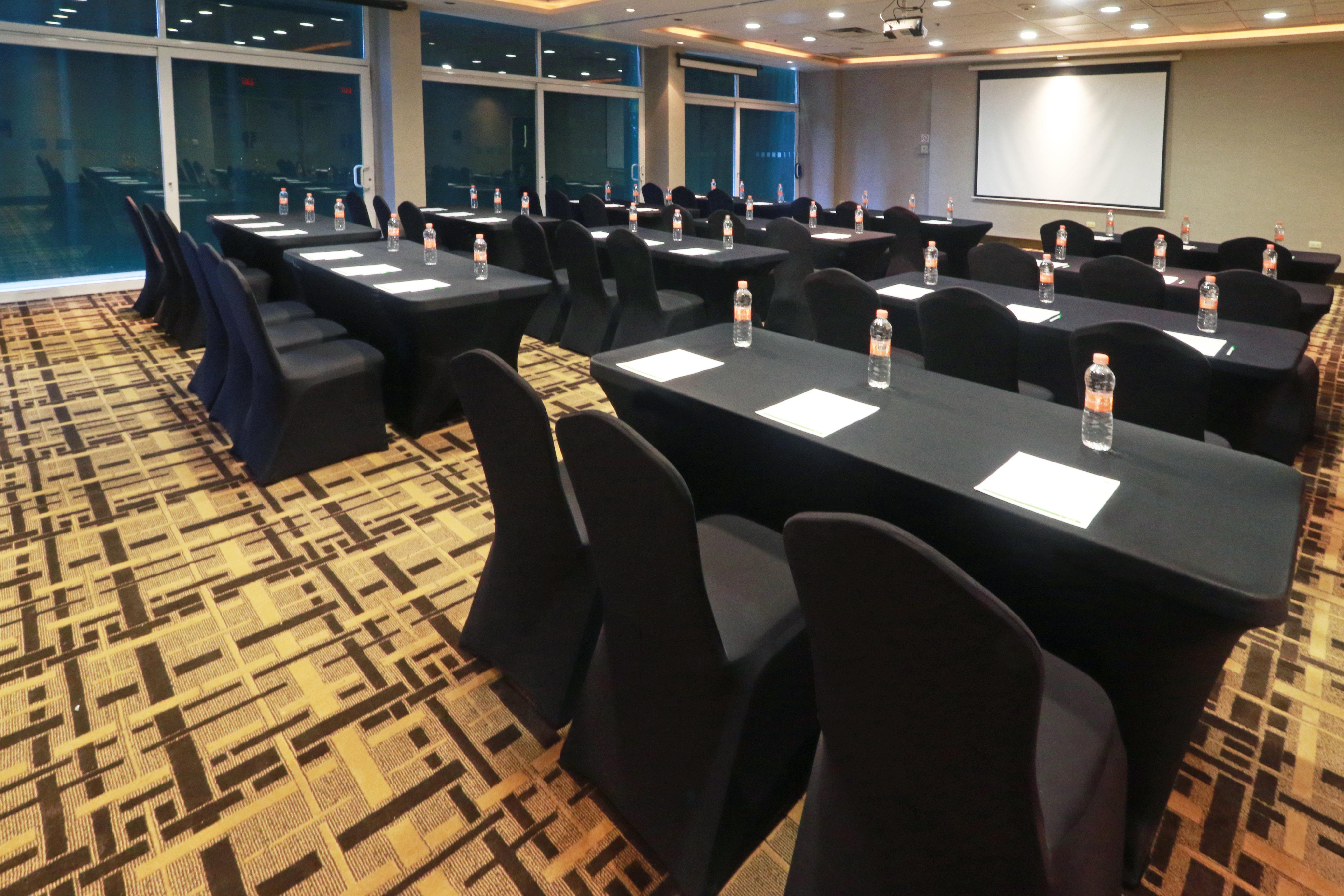 Holiday Inn Reynosa Industrial Poniente By Ihg Екстер'єр фото